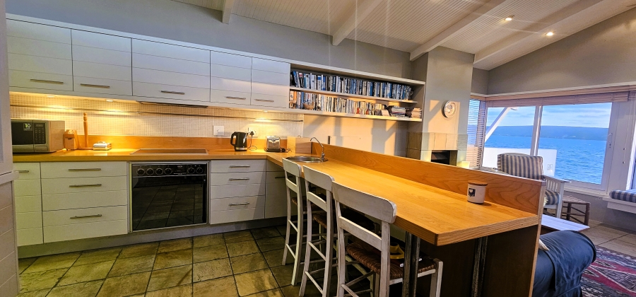 3 Bedroom Property for Sale in Middedorp Western Cape